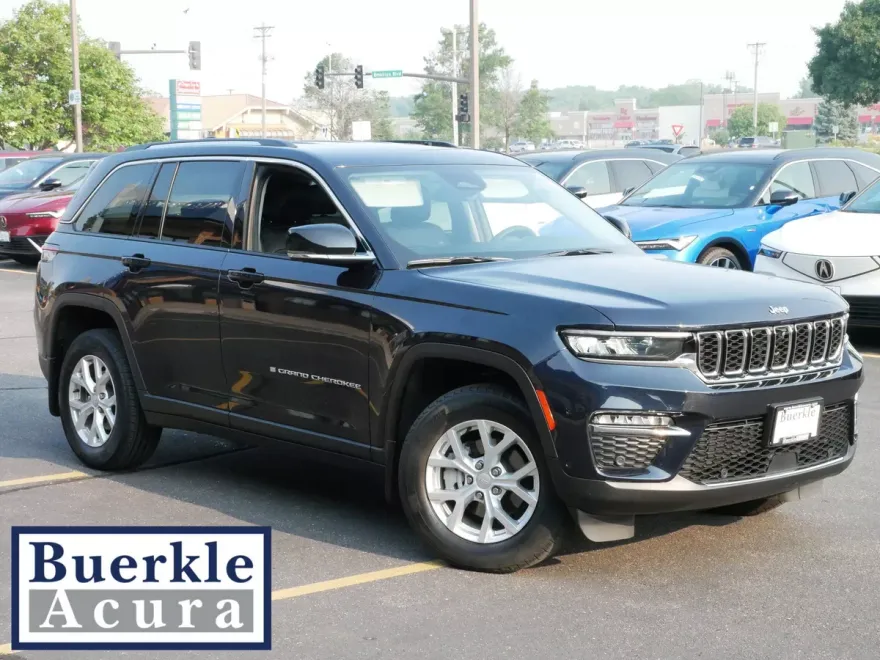 2023 Jeep Grand Cherokee Limited photo 1