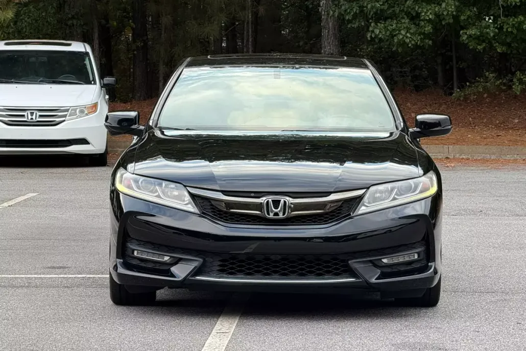 2017 Honda Accord EX-L photo 1