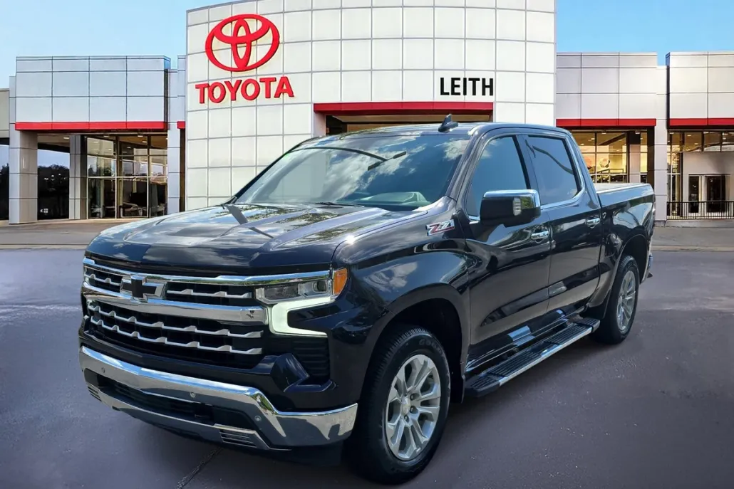2024 Chevrolet Silverado 1500 LTZ photo 1