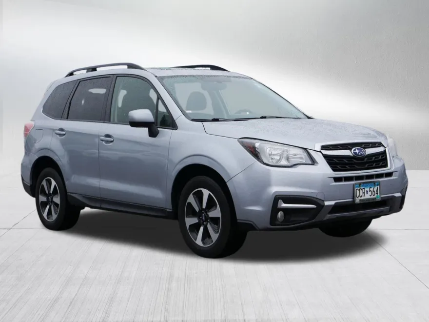 2018 Subaru Forester Premium photo 1