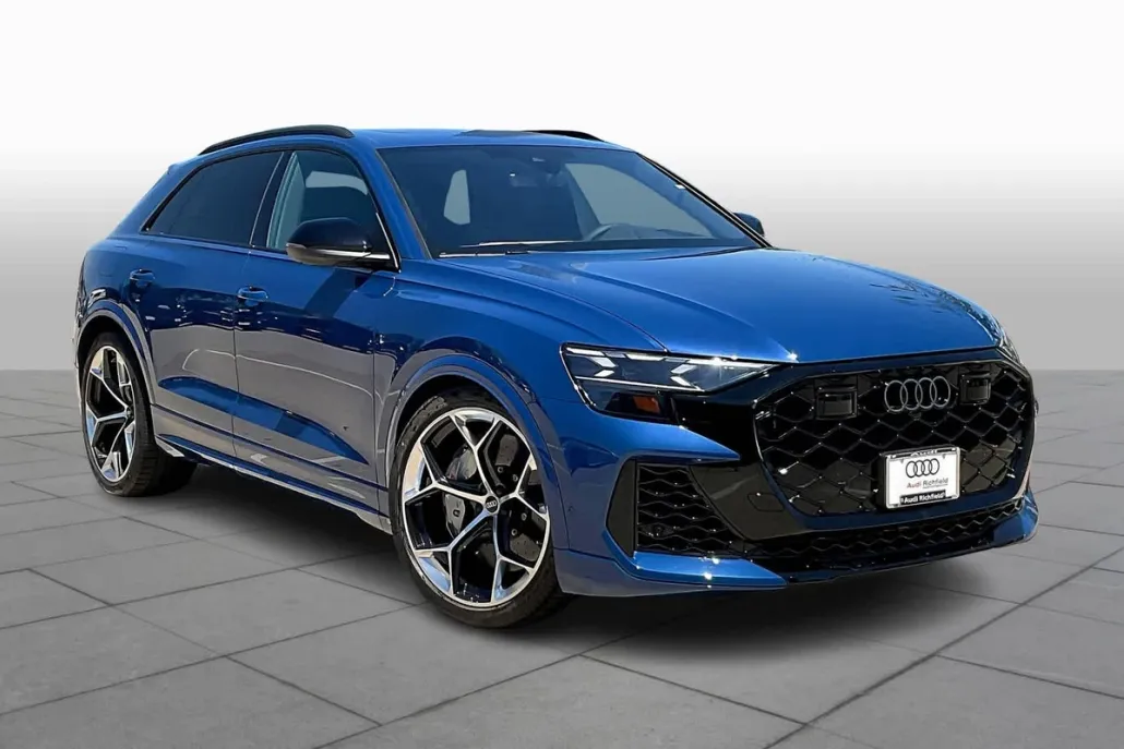 2025 Audi RS Q8 photo 1