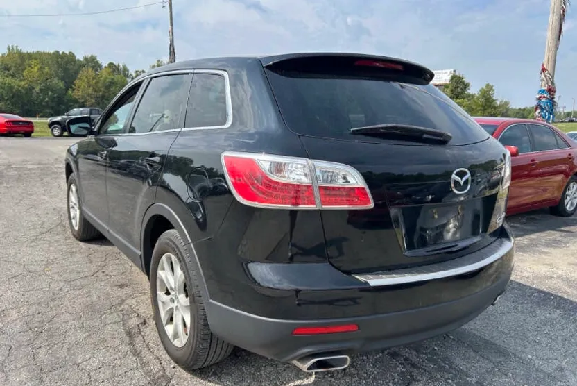 2011 Mazda CX-9 Sport photo 1