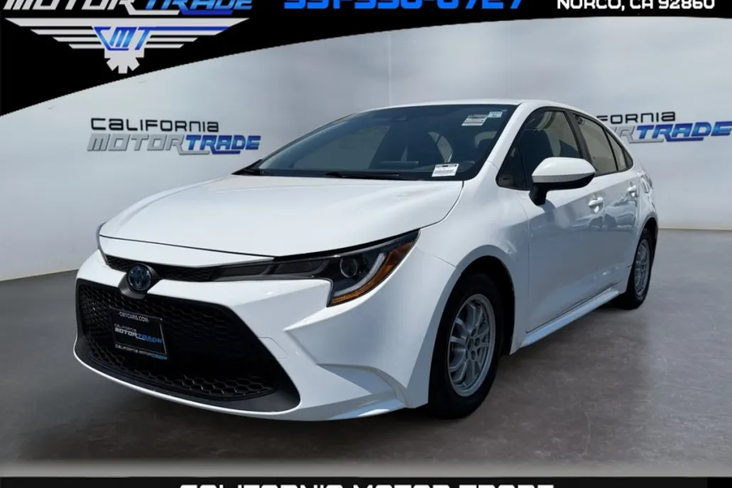 2022 Toyota Corolla Hybrid LE photo 1