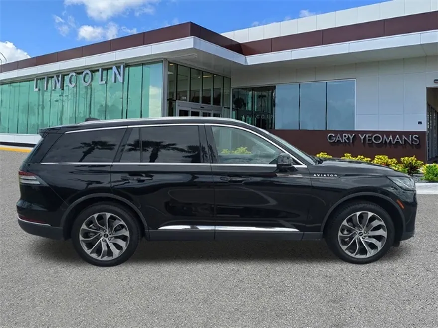 2025 Lincoln Aviator Reserve photo 1
