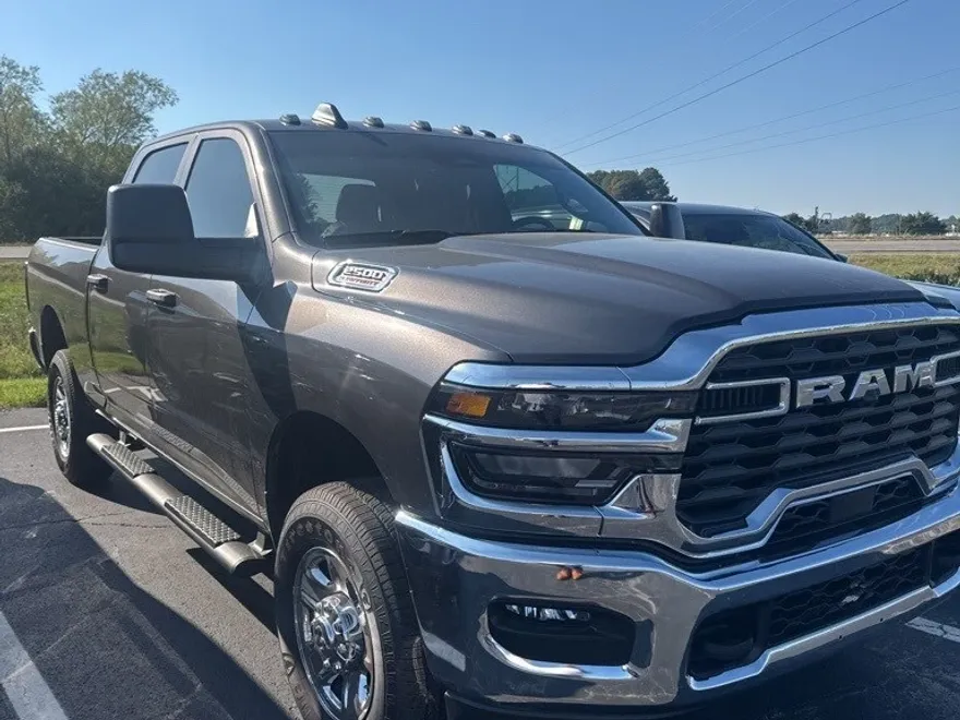 2025 Ram 2500 Tradesman photo 1
