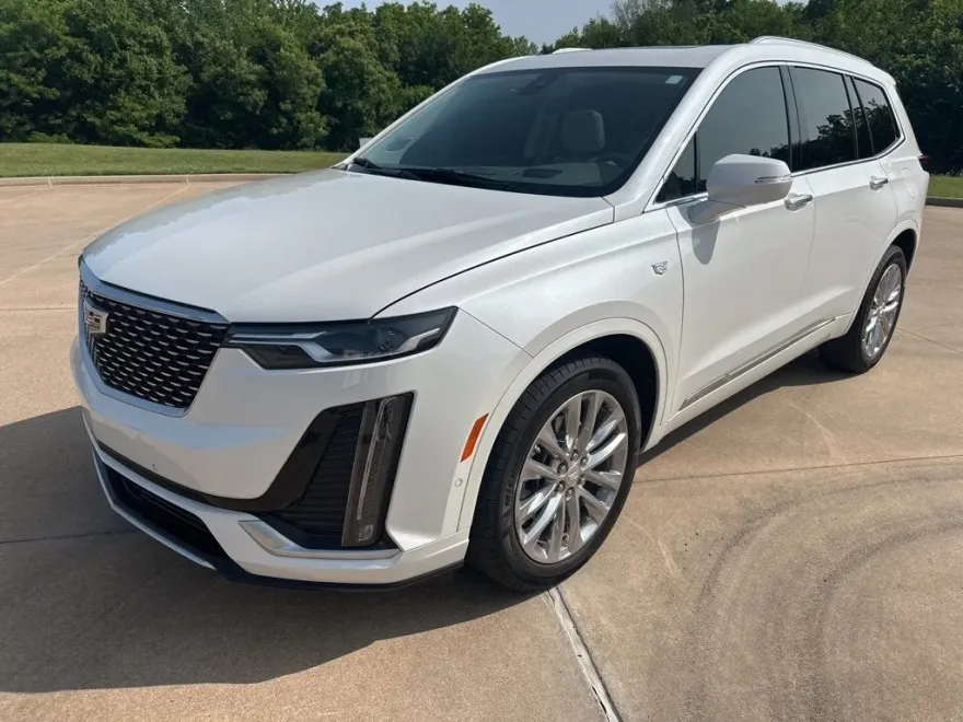 2022 Cadillac XT6 Premium Luxury photo 1