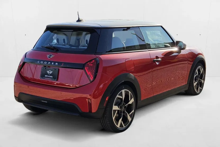 2025 Mini Cooper 2 Door Hardtop S Iconic photo 1