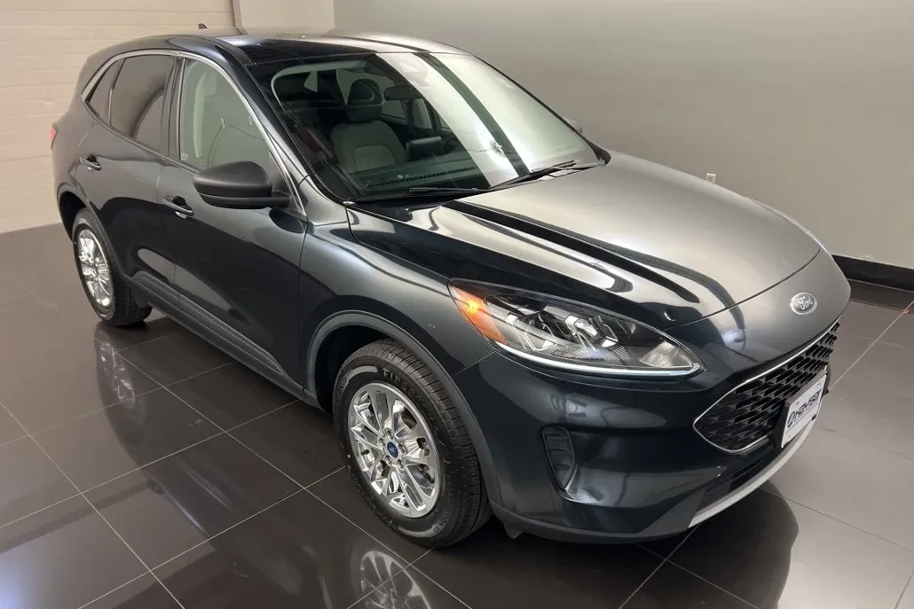 2022 Ford Escape SE photo 1