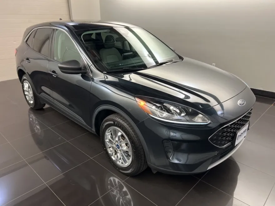 2022 Ford Escape SE photo 1