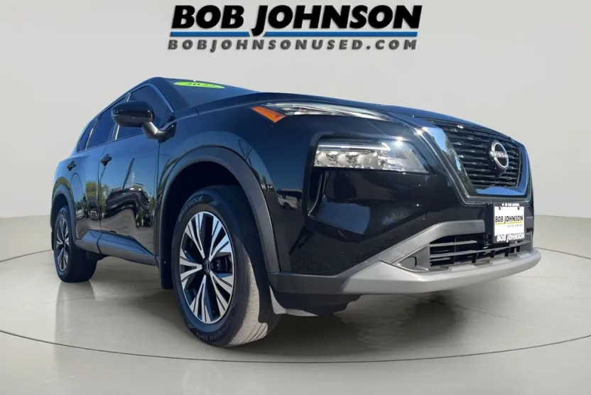 2022 Nissan Rogue SV photo 1