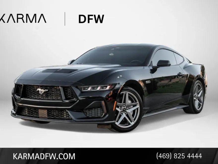 2024 Ford Mustang GT photo 1