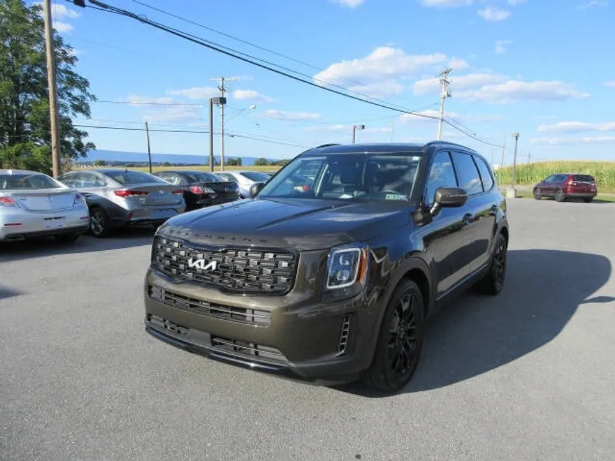 2022 Kia Telluride EX photo 1