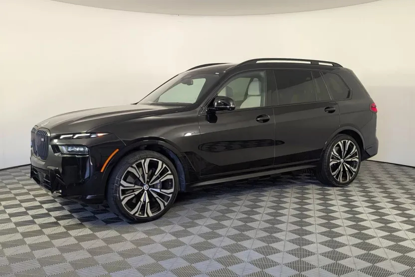 2023 Bmw X7 M60i photo 1