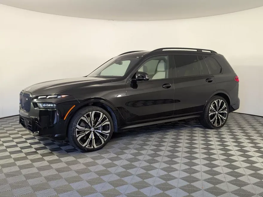 2023 Bmw X7 M60i photo 1