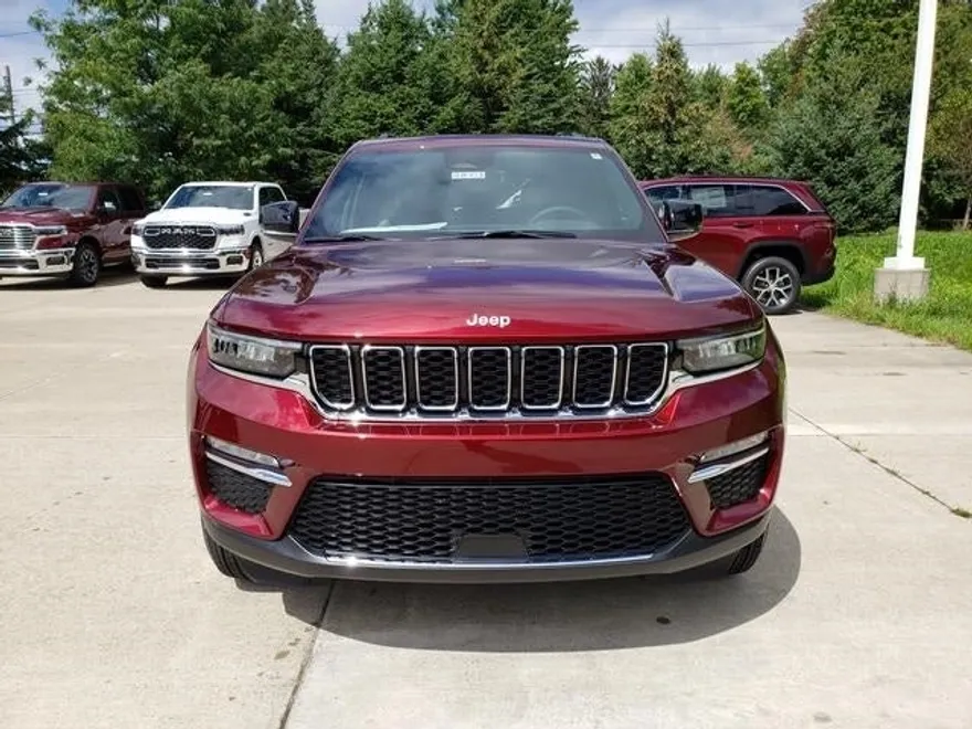 2025 Jeep Grand Cherokee Limited photo 1