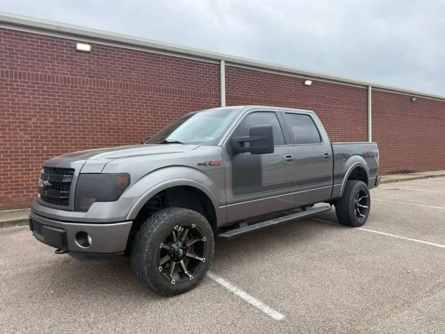 2013 Ford F-150 photo 1