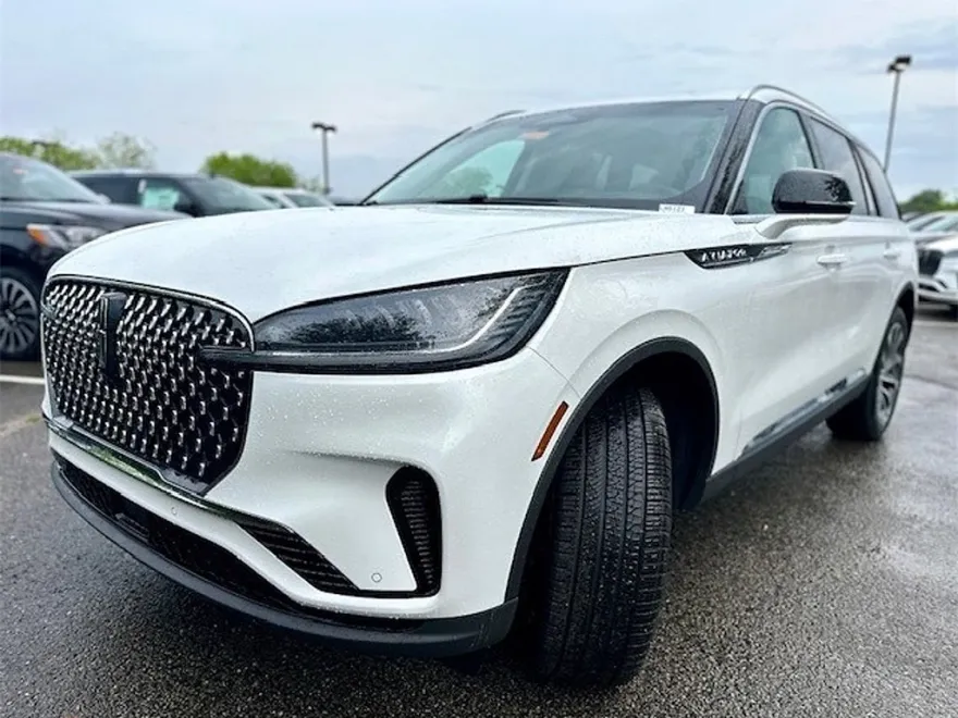 2025 Lincoln Aviator Premiere photo 1