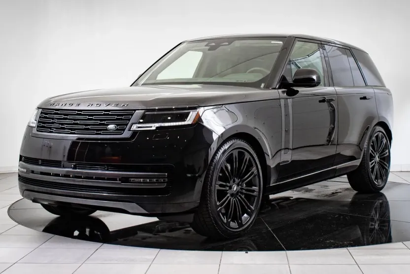 2024 Land Rover Range Rover SE photo 1