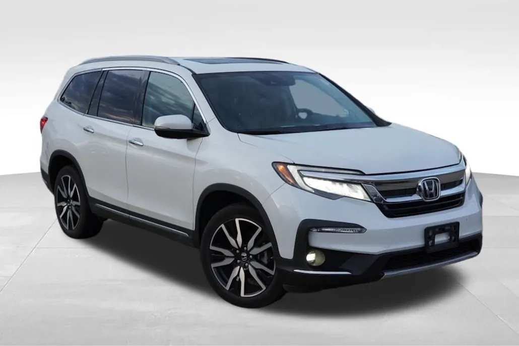 2021 Honda Pilot Touring photo 1