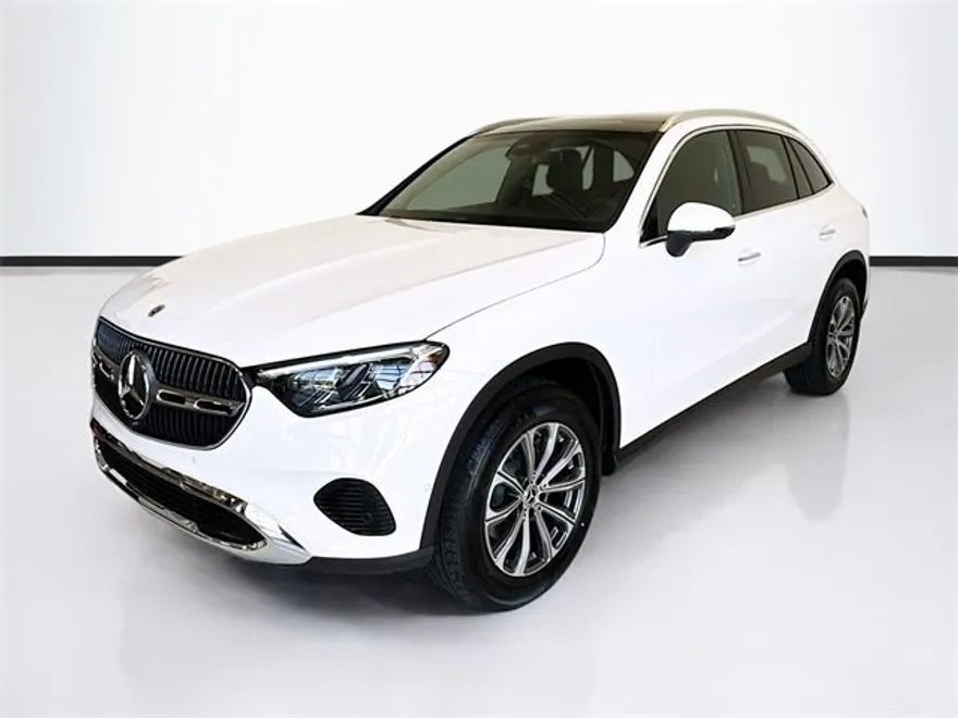 2025 Mercedes Benz GLC 300 4MATIC photo 1