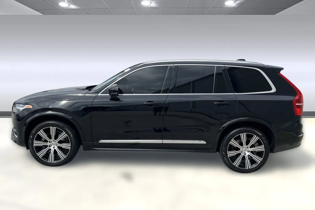 2024 Volvo XC90 AWD Plus photo 1
