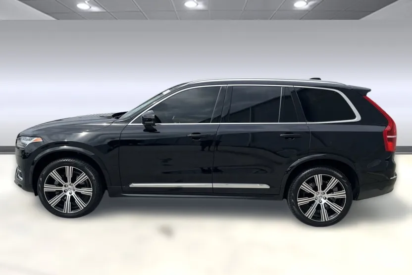 2024 Volvo XC90 AWD Plus photo 1