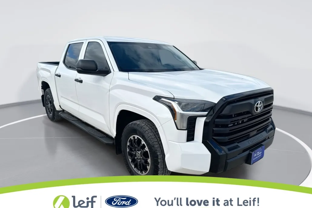 2024 Toyota Tundra SR photo 1