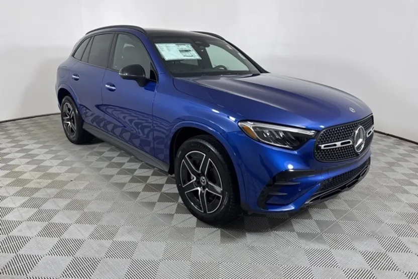 2026 Mercedes Benz GLC 300 4MATIC photo 1