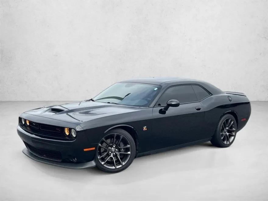 2021 Dodge Challenger R/T Scat Pack photo 1