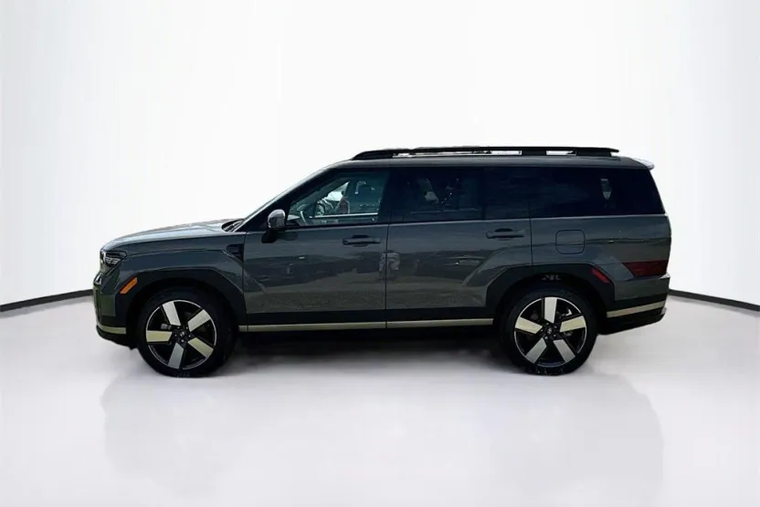 2025 Hyundai Santa Fe Limited photo 1