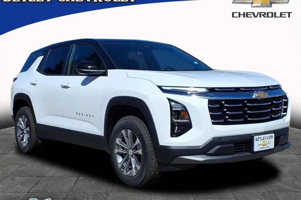 2026 Chevrolet Equinox LT photo 1
