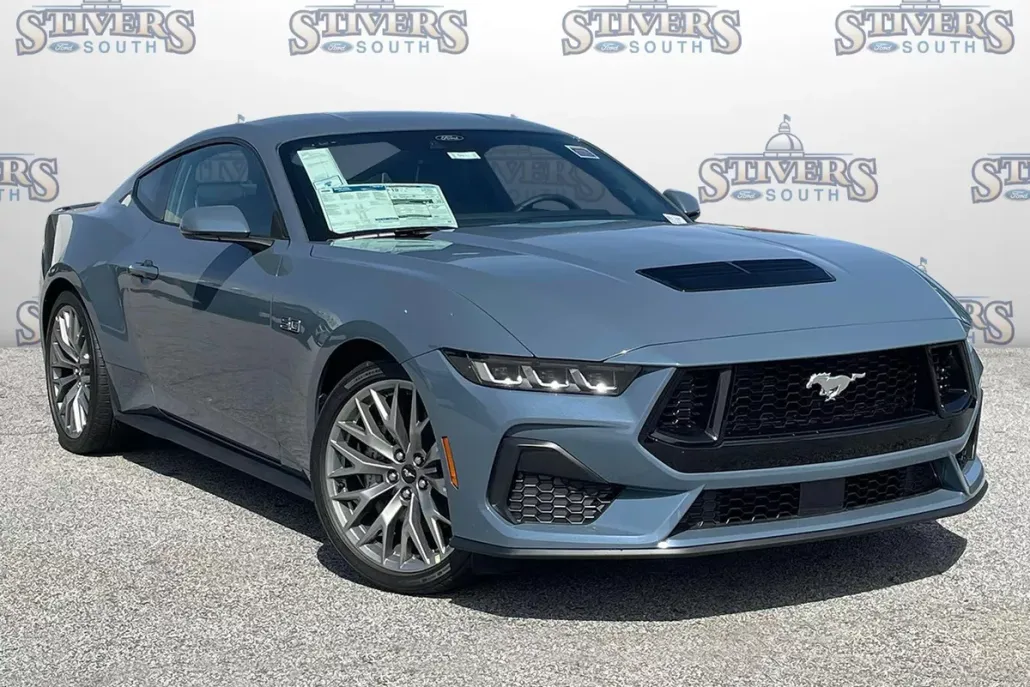 2025 Ford Mustang GT Premium photo 1