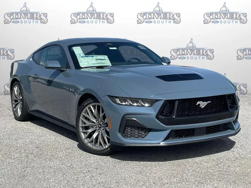 2025 Ford Mustang GT Premium photo 1