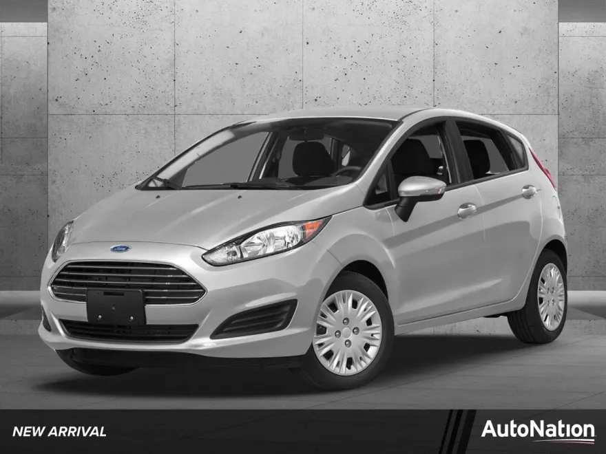 2016 Ford Fiesta SE photo 1