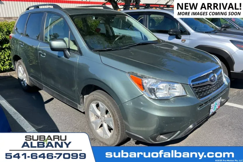 2016 Subaru Forester 2.5i Premium photo 1