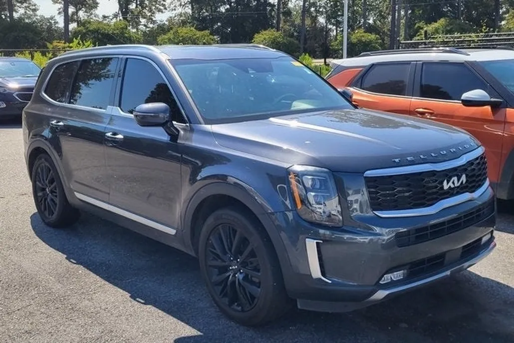 2022 Kia Telluride SX photo 1