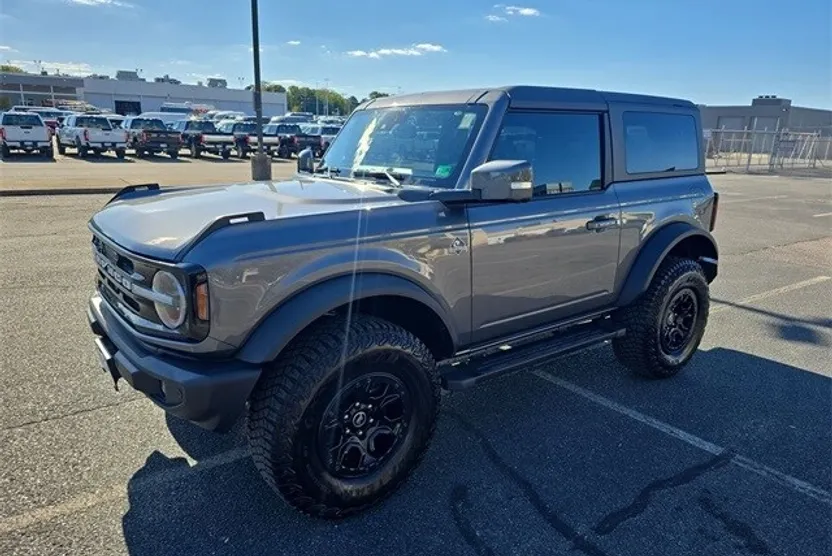 2023 Ford Bronco Outer Banks photo 1