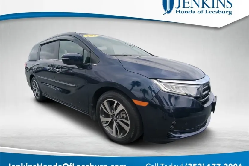 2024 Honda Odyssey Touring photo 1