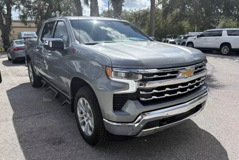 2025 Chevrolet Silverado 1500 LTZ photo 1