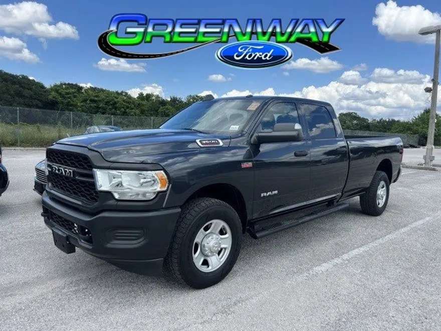 2021 Ram 3500 Tradesman photo 1