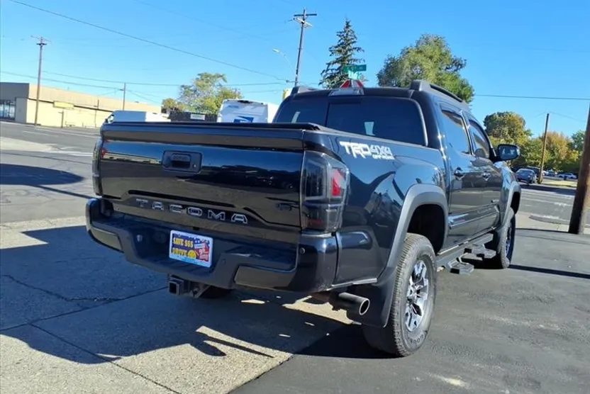2020 Toyota Tacoma SR5 Double Cab Long Bed photo 1