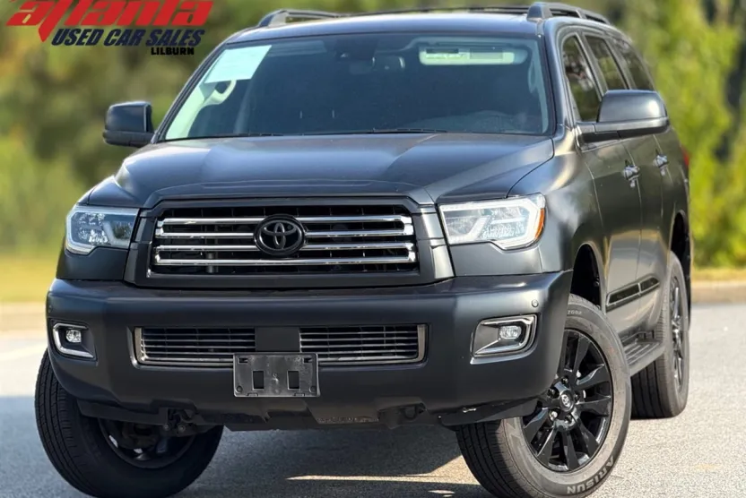 2021 Toyota Sequoia photo 1