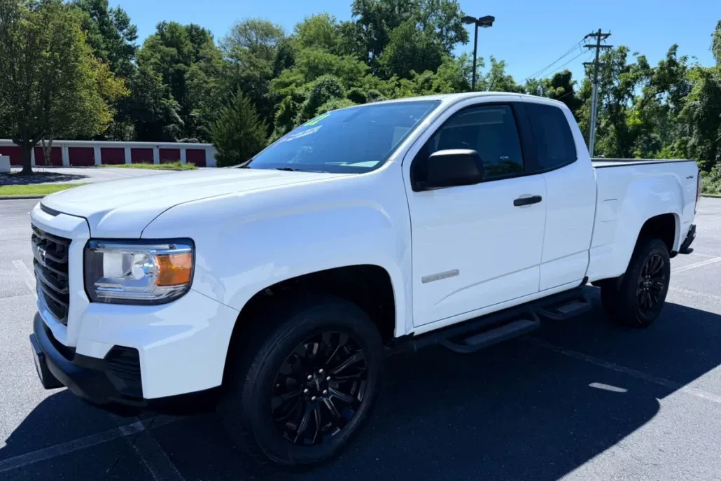 2022 Gmc Canyon Elevation Standard photo 1