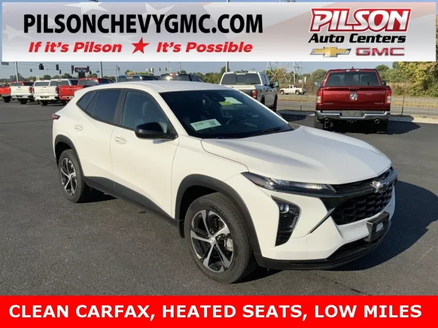 2024 Chevrolet Trax photo 1