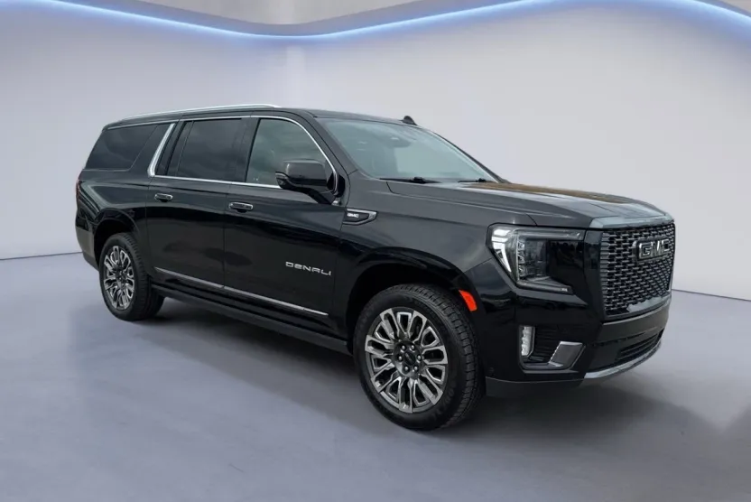 2023 Gmc Yukon XL Denali Ultimate photo 1