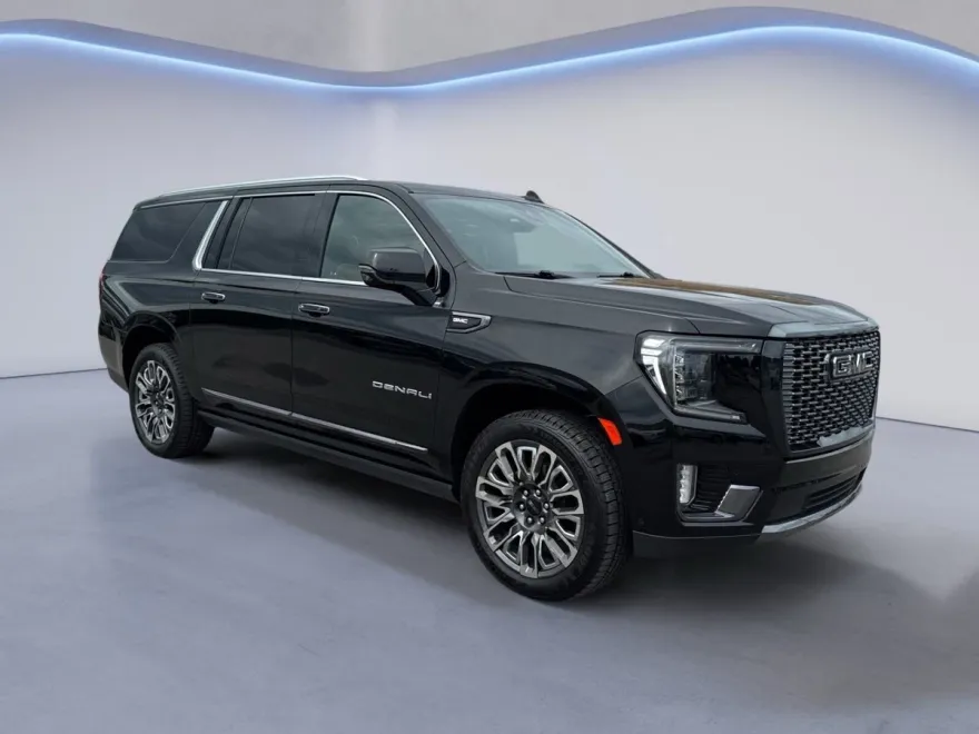 2023 Gmc Yukon XL Denali Ultimate photo 1