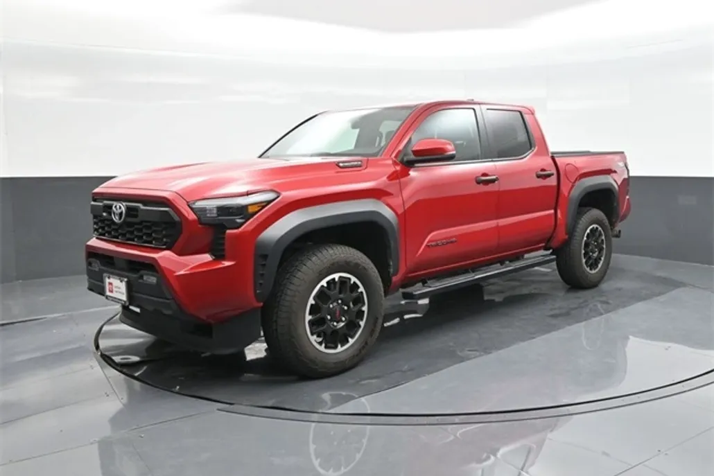 2025 Toyota Tacoma TRD photo 1