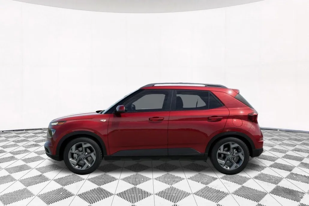 2025 Hyundai Venue SEL photo 1