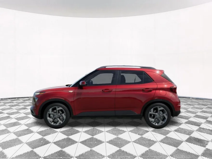 2025 Hyundai Venue SEL photo 1