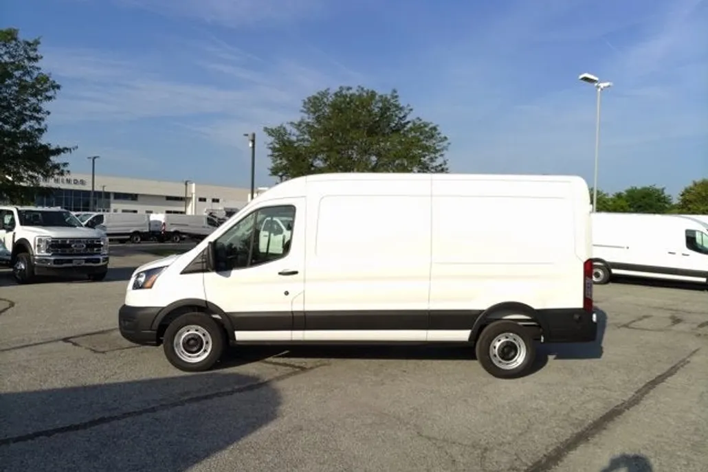 2025 Ford Transit Cargo Van photo 1